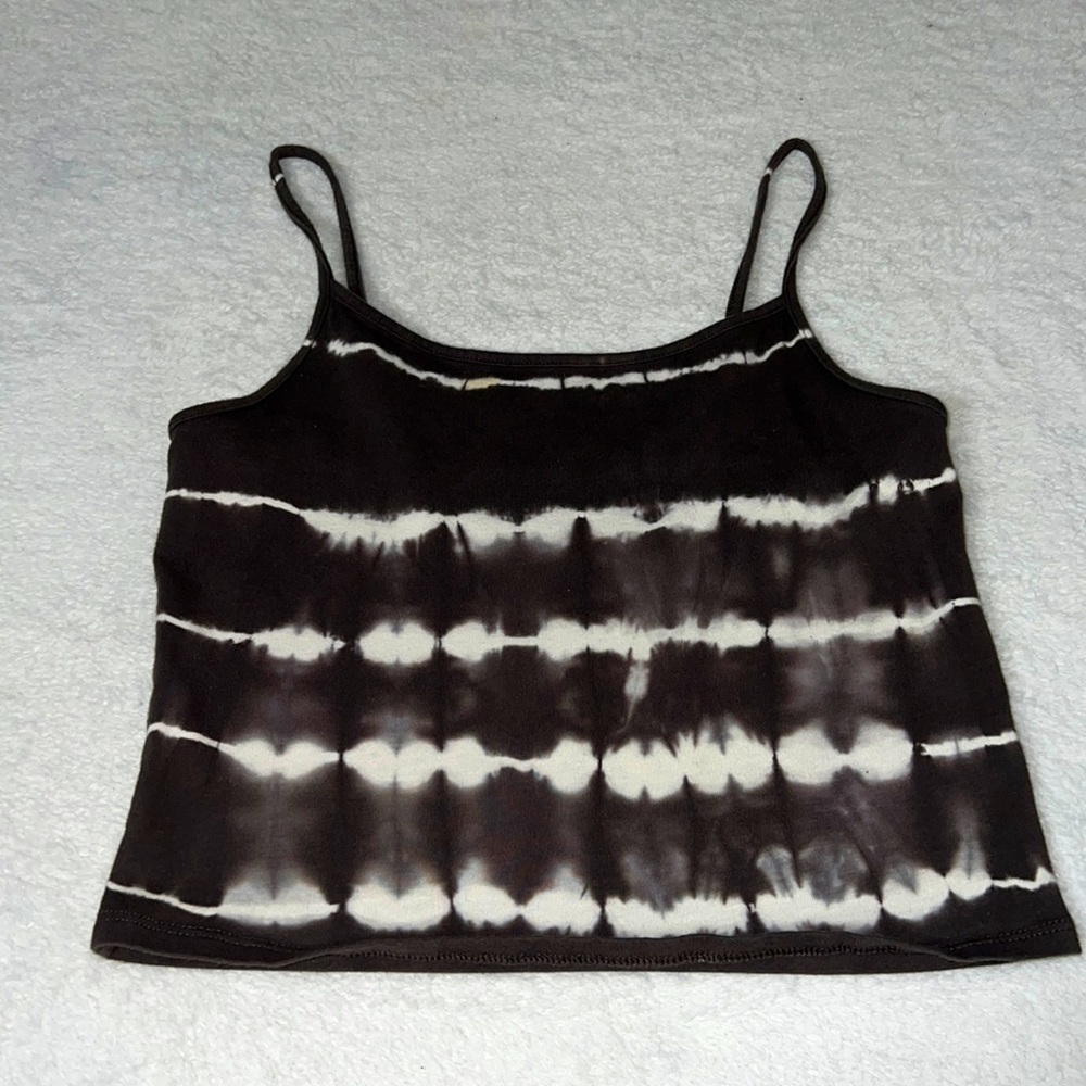 Tie-dye crop top